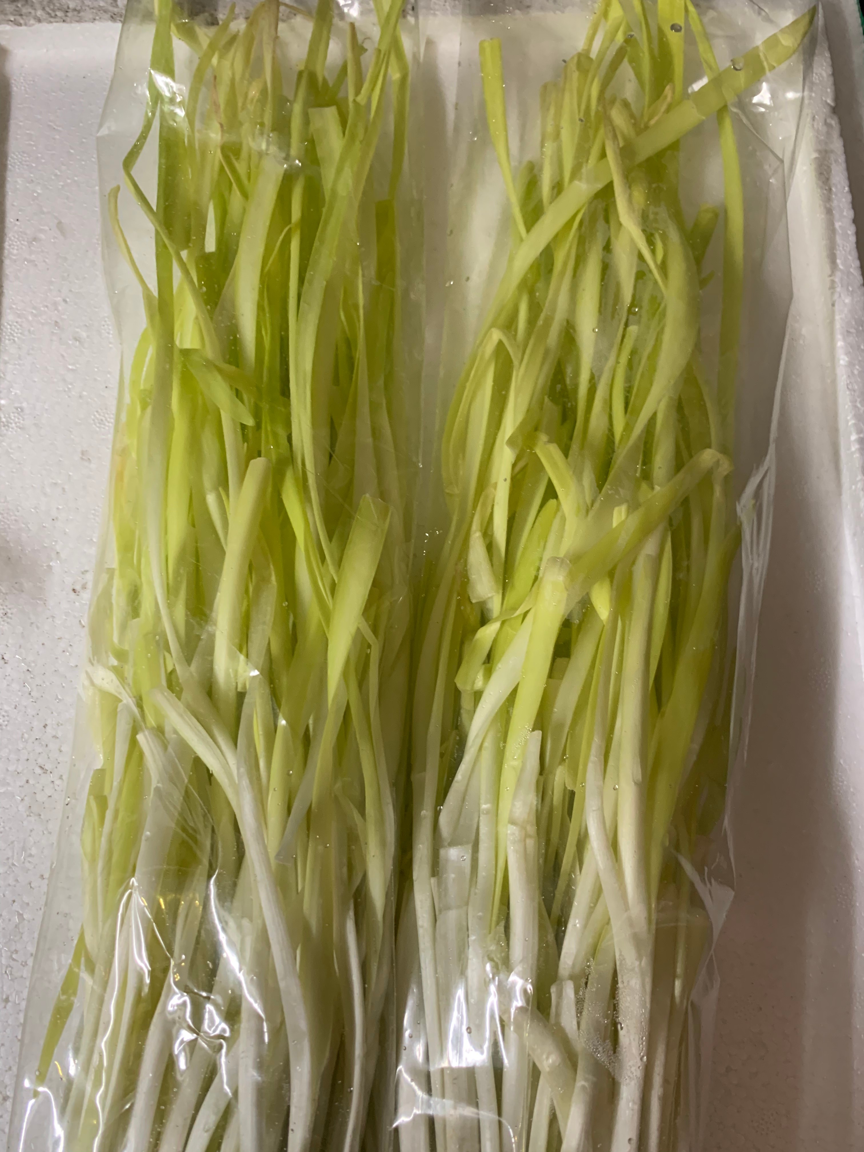 韭黃300g*1包(120)-限台北桃園